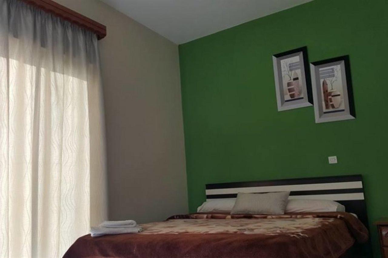 Perla Hotel Saranda エクステリア 写真