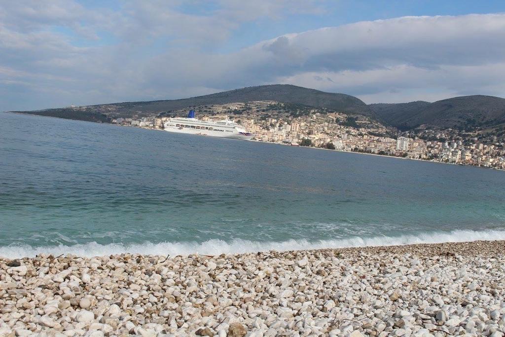 Perla Hotel Saranda エクステリア 写真